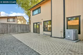 Photo #2: 41106631 Listing