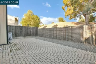 Photo #3: 41106631 Listing