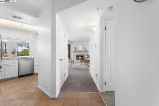 Photo #2: 41106643 Listing 