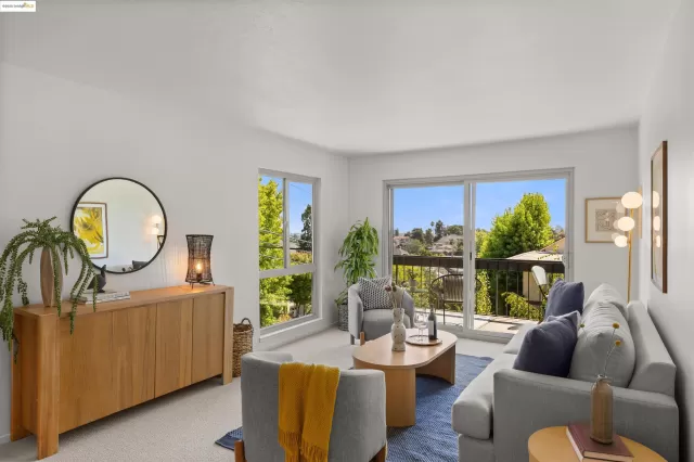 MLS: 41106645 Condo For Sale