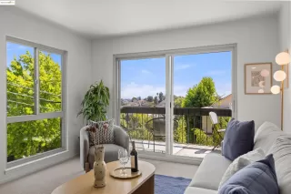 Photo #2: 41106645 Listing