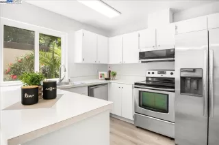 Photo #6: 41106712 Listing