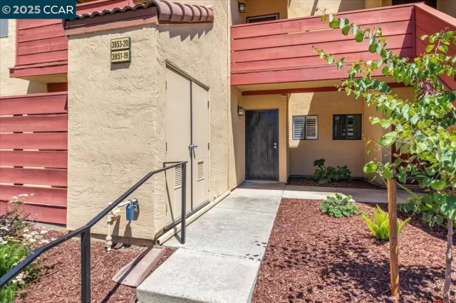 MLS: 41106764 Condo For Sale