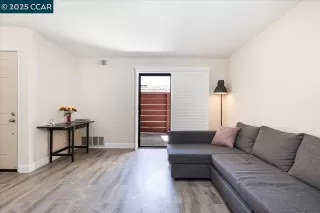 Photo #4: 41106764 Listing