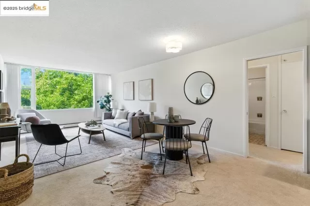 MLS: 41106792 Condo For Sale