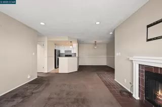 Photo #6: 41106827 Listing