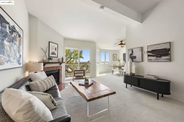 MLS: 41106902 Condo For Sale