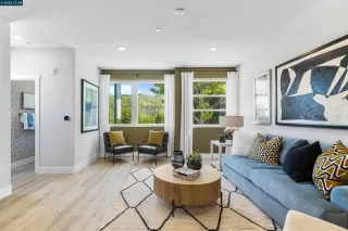 Photo #2: 41106935 Listing