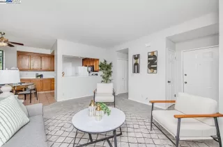 Photo #5: 41106956 Listing 