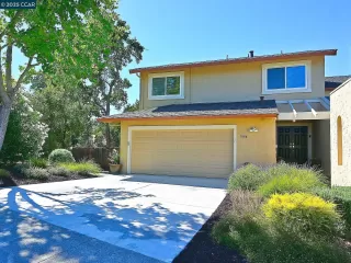 Photo #2: 41107000 Listing
