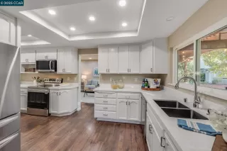 Photo #4: 41107000 Listing
