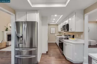 Photo #5: 41107000 Listing