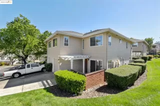 Photo #2: 41107127 Listing