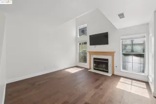 Photo #4: 41107127 Listing