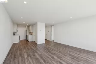 Photo #4: 41107150 Listing