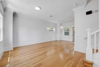 Photo #6: 41107216 Listing