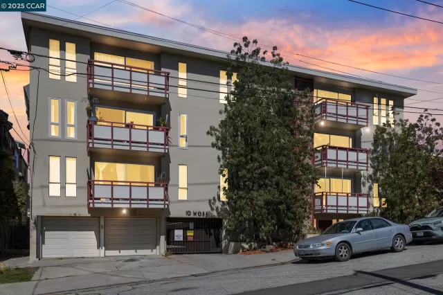 MLS: 41107223 Condo For Sale