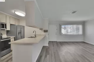 Photo #1: 41107234 Listing