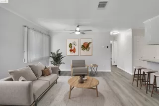 Photo #3: 41107234 Listing