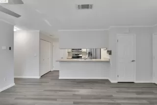 Photo #4: 41107234 Listing