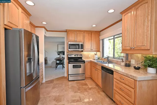 MLS: 41107243 Condo For Sale