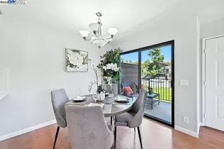 Photo #5: 41107256 Listing 