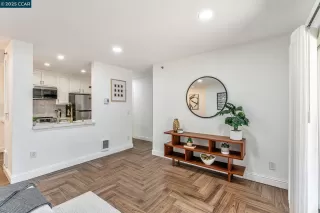 Photo #5: 41107290 Listing