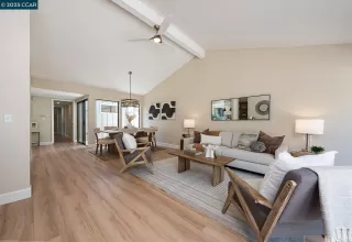 Photo #4: 41107314 Listing 