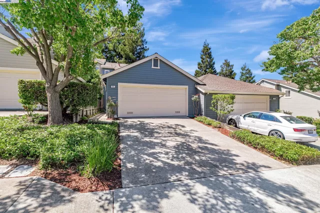 MLS: 41107315 Condo For Sale