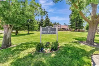 Photo #2: 41107315 Listing