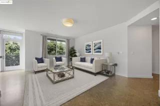 Photo #2: 41107331 Listing