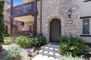 Photo #2: 41107386 Listing 