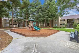 Photo #4: 41107391 Listing 