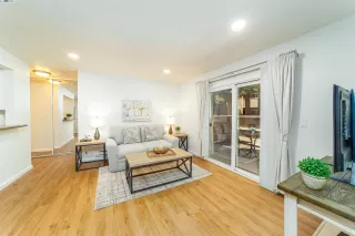 Photo #5: 41107391 Listing 