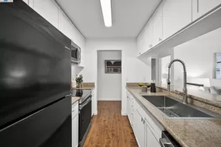 Photo #5: 41107425 Listing 