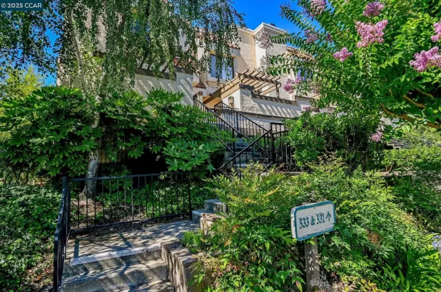 MLS: 41107426 Condo For Sale