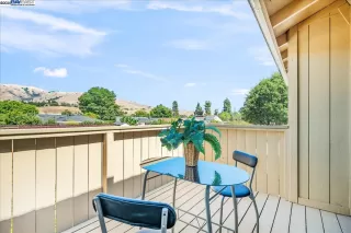 Photo #3: 41107455 Listing