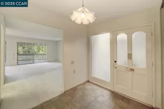 Photo #4: 41107465 Listing