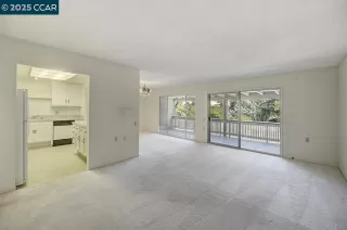 Photo #5: 41107465 Listing