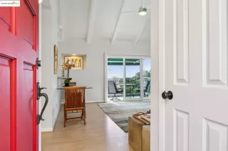 Photo #4: 41107487 Listing