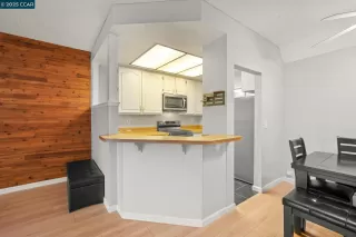 Photo #6: 41107496 Listing 