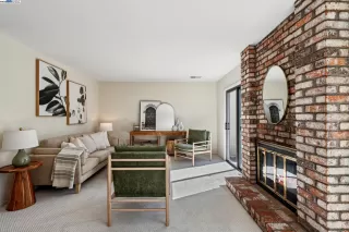 Photo #5: 41107533 Listing