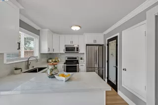 Photo #1: 41107546 Listing 