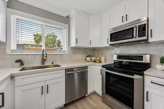 Photo #2: 41107546 Listing 