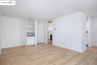 Photo #4: 41107548 Listing