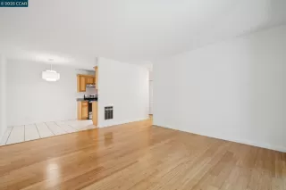 Photo #4: 41107578 Listing