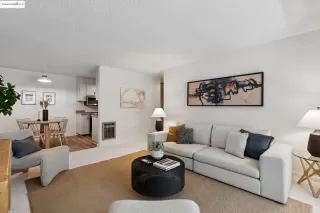 Photo #4: 41107637 Listing