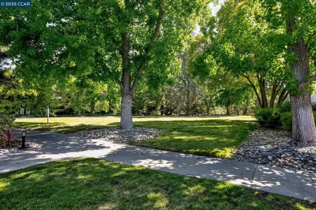 MLS: 41107660 Condo For Sale