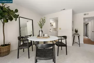 Photo #6: 41107724 Listing