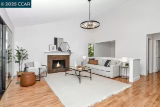 Photo #6: 41107756 Listing